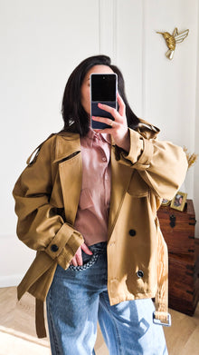 Jasper camel - Trench court